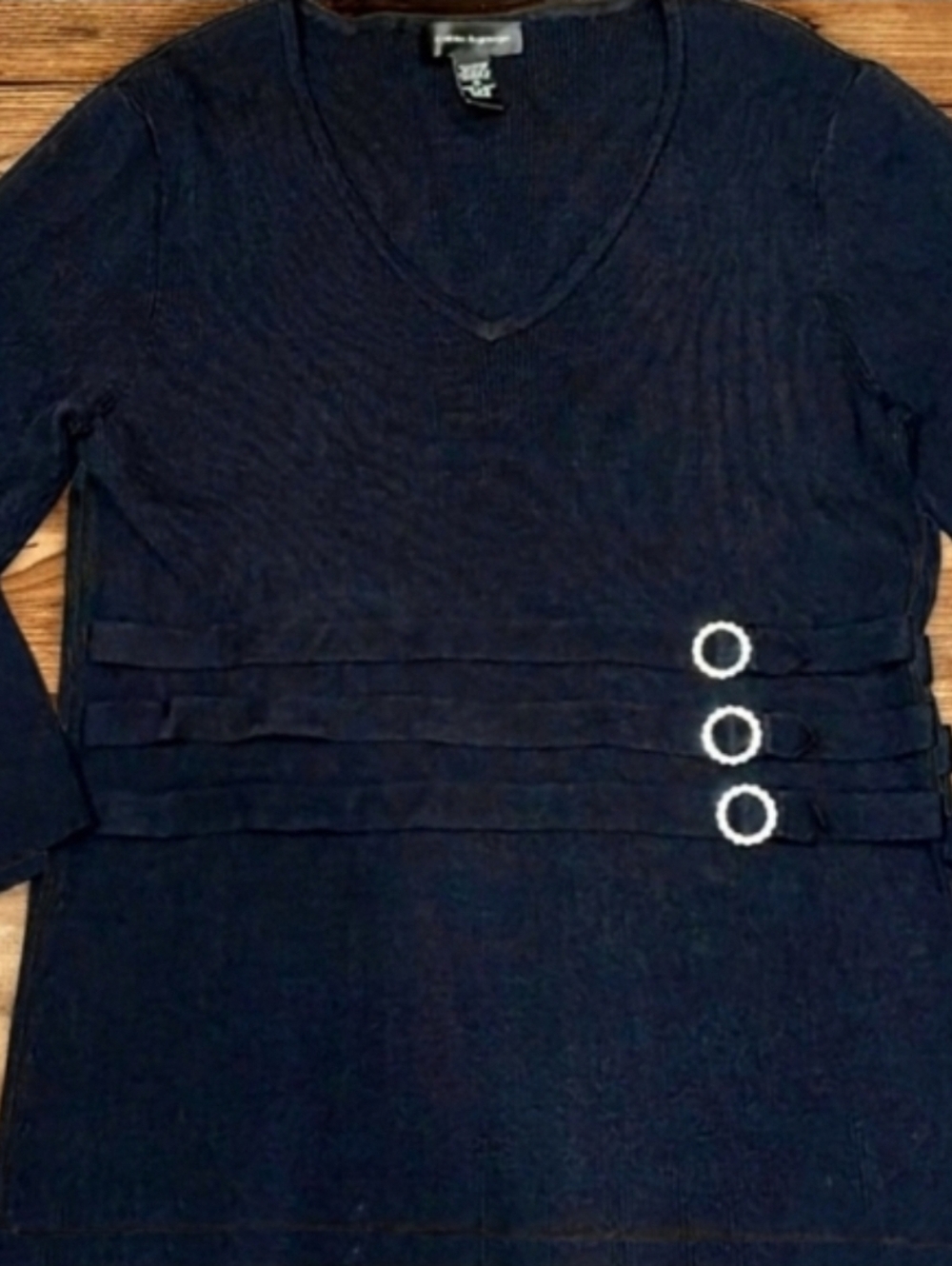 Cable & Gauge Black V-Neck Ribbed Top. CZ Accents. 3/4 Sleeve. Sz. L